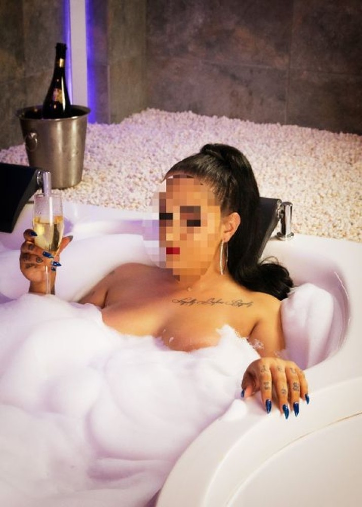 Индивидуалка Дина фото № 2 в городе Москва