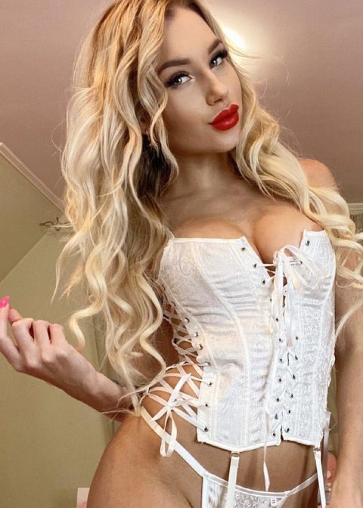 Индивидуалка Карина фото № 2 в городе Москва