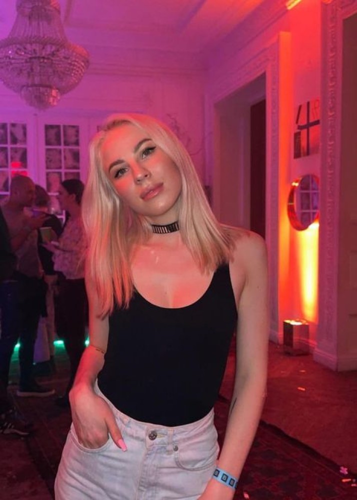 Индивидуалка Каролина фото № 2 в городе Москва