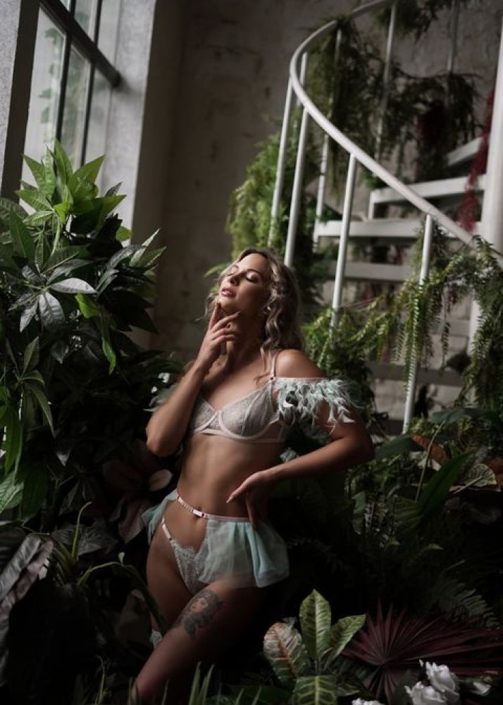 Индивидуалка Вика фото № 2 в городе Москва