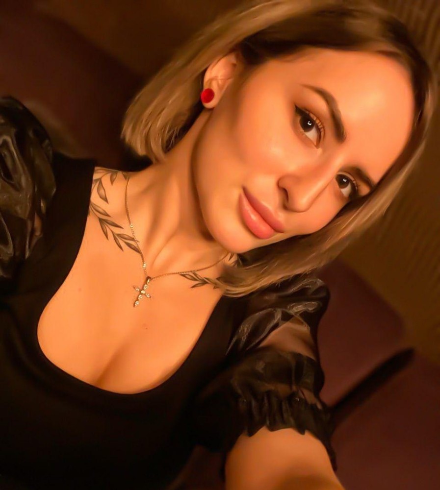 Индивидуалка Карина фото № 2 в городе Москва