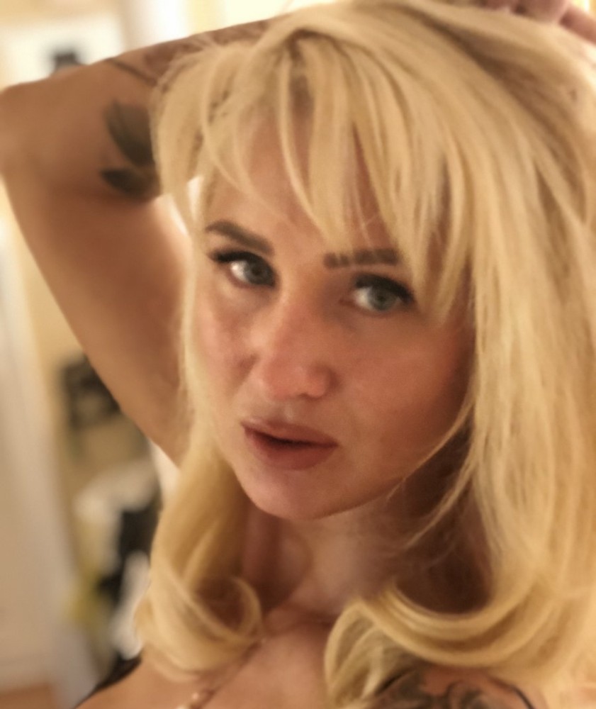 Индивидуалка Карина фото № 2 в городе Москва