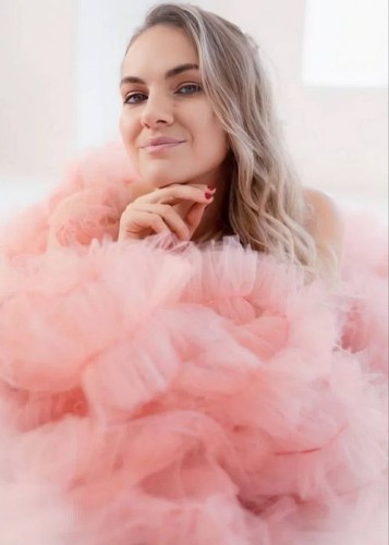 Ира, метро Менделеевская Г. Москва