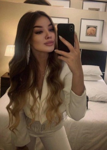 Лера, метро Крылатское Г. Москва