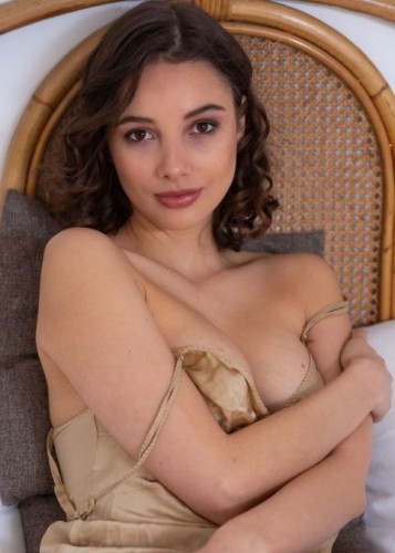 Лера, метро Окружная Г. Москва