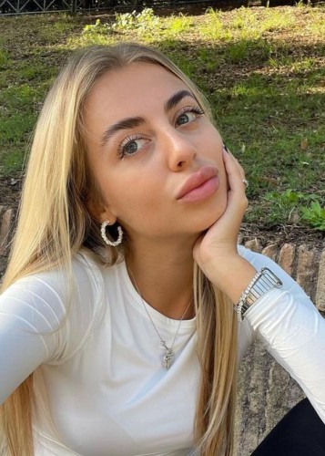 Соня, метро Достоевская Г. Москва