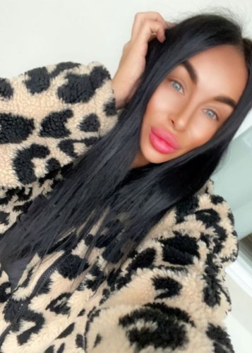 Яна, метро Волоколамская Г. Москва