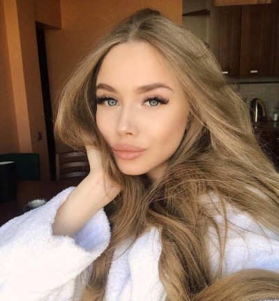 Марина, метро Верхние Котлы Г. Москва