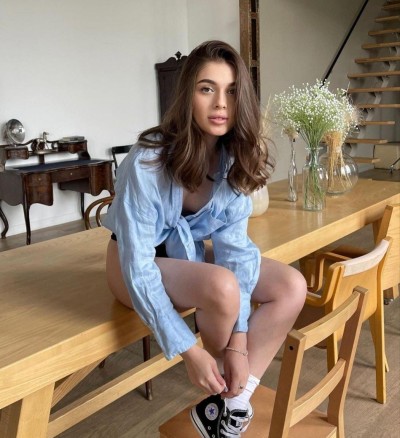 ЕСЕНИЯ, метро Улица Милашенкова Г. Москва