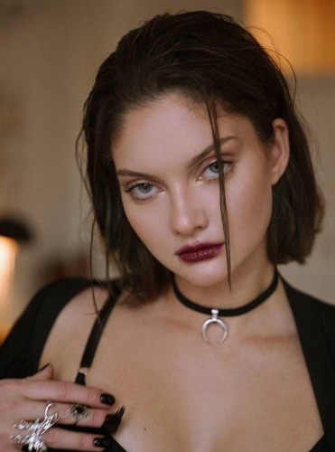 Эллочка, метро Чкаловская Г. Москва