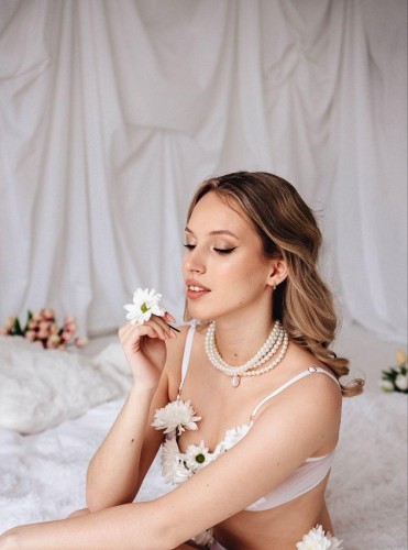 Аня, метро Медведково Г. Москва