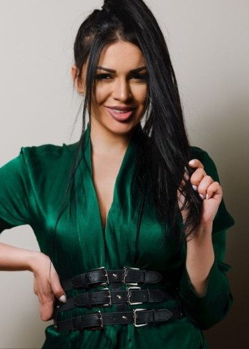 Юлия, метро Митино Г. Москва